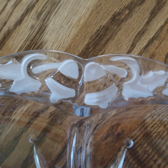 Mikasa Christmas Tidings 3-Part Divided Server with Box - Picture 7 of 9